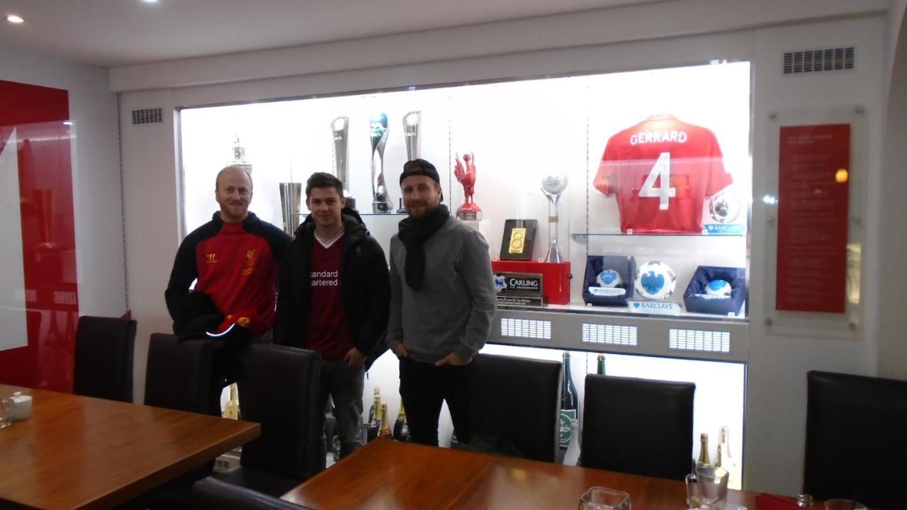 Tea In Liverpool - Private - Quiet - Ground Floor - En-Suite - Walk-In-Shower エクステリア 写真